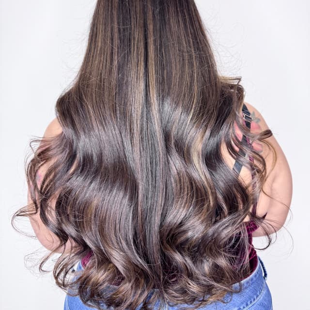 (4) wash and style a month at Purple Strand Beauty Salon in Las Vegas, NV